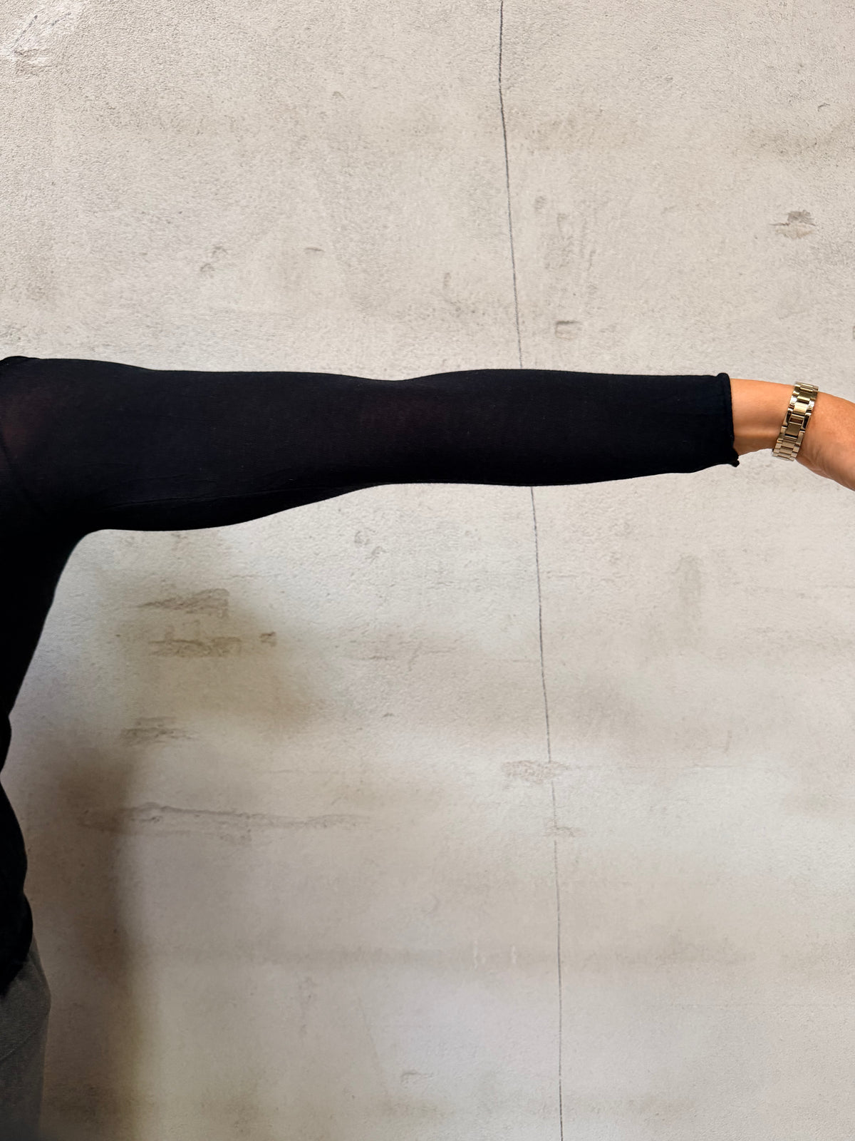 Kamilla er 174 cm høj og bruger størrelse M/L