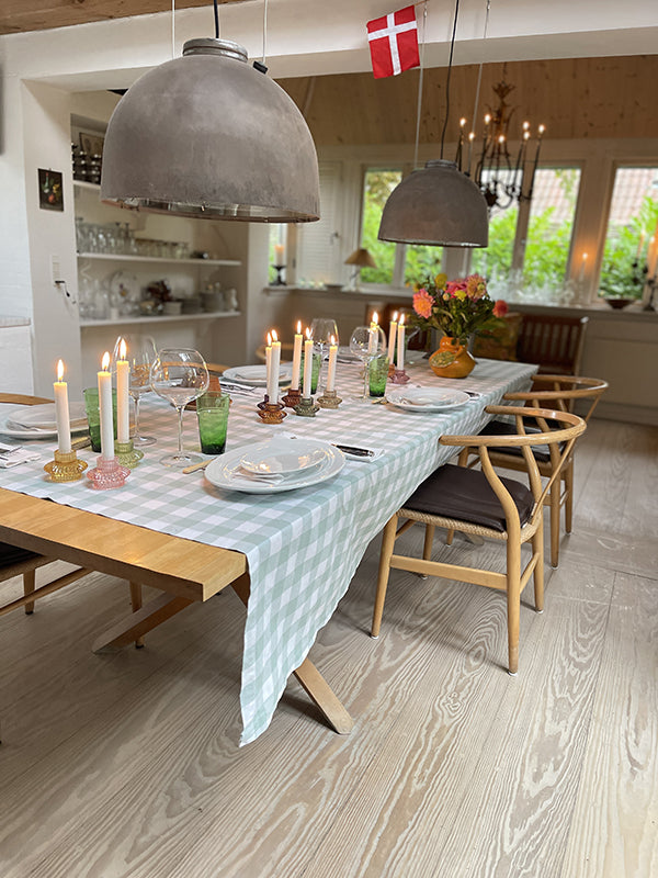 Vanillafly, vanillaflydk, Hygge, lysestager, lysestage, stearinlys, lys, hjemme er bedst, brugskunst, levendelys, fyrfadsstage, fyrfadsstager, indretning, danish design, smukt hjem, smukke hjem, interiør inspiration, interiørdesign, udsmykning, middagslys, indretning, Candle holder, candle holders, candles, candle, decor, home accessories, candle stick, interiors, home, interior design, interior inspiration, online shopping, beautiful home, interior decor, candlestick holders, candlesticks, candlestick hold