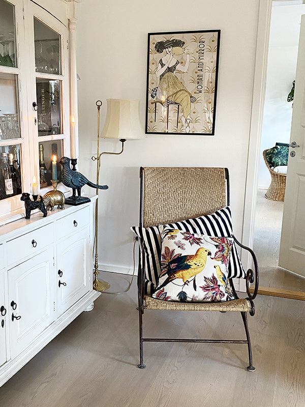 puder, pude, pudebetræk, pude betræk, pyntepuder, sofapuder, sofapuder, sengepuder, senge puder, velour pude, velourpude, velourpuder, velour puder, blød pude, boligtekstil, boliginspiration, textiledesign, cushion, sofacushion, kudde, pillow, kussensloop, pute, coussins, kissen, sammetskudde, velvetcushion, velvet cushions, velvet cushion, sammetskuddar, cuscino, kussenslopen, velourskussens, velvetkussen, botanical cushion, floral cushion, livingroom, bedroominspo, inredning, soffa, kuddar, hemindredning,