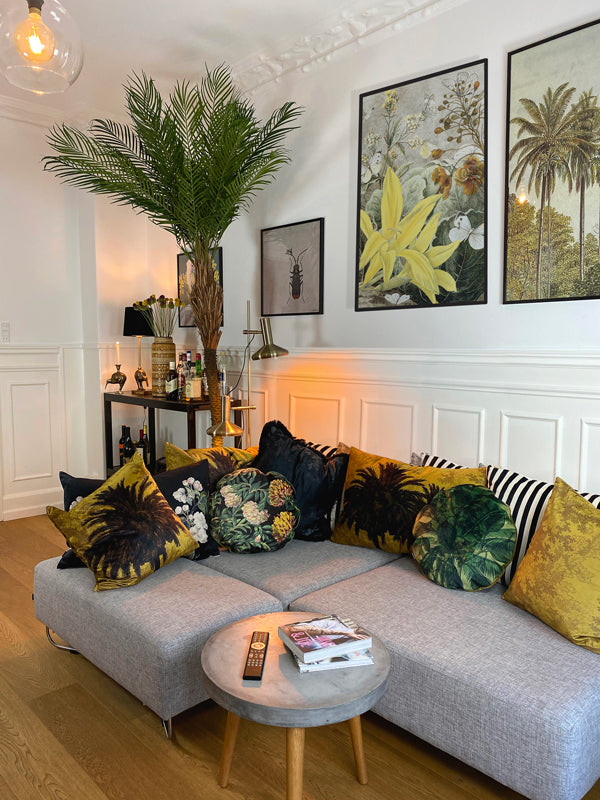 Vanillafly, vanillaflydk, puder, pude, pudebetræk, pude betræk, pyntepuder, sofapuder, sofapuder, sengepuder, senge puder, velour pude, velourpude, velourpuder, velour puder, blød pude, boligtekstil, boliginspiration, textil design, lækre puder, puder med print, puder med frynser, pude i velour, puder i velour, boligindretning, boliginspiration, pude design, hjemme er bedst, indretning, danish design, smukt hjem, smukke hjem, interiør inspiration, interiør design, udsmykning , pillowcase, cushion cover, cus