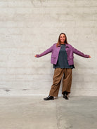 Kamilla er 174 cm høj og bruger størrelse M/L