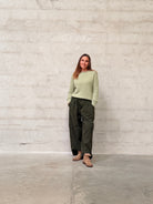 Kamilla er 174 cm høj og bruger størrelse M/L