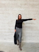 Kamilla er 174 cm høj og bruger størrelse M/L