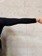 Kamilla er 174 cm høj og bruger størrelse M/L