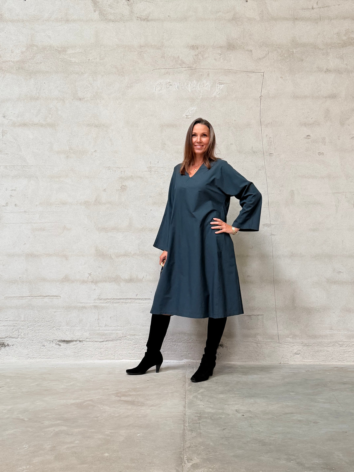 Kamilla er 174 cm høj og bruger størrelse M/L