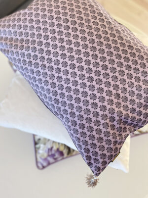 Velvet cushion cover w/tassel - Spiced plum #LA173